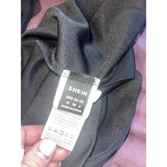 Shein Womens Medium Black Tank Top With Adjustable Tie Straps A31 - Picture 3 of 4